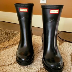 HUNTER Rubber Wedge Boots w/Socks, brand new